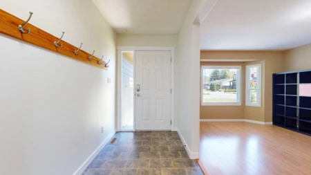 41613 Cottonwood Road, Squamish, BC, Squamish — Single Family Residence for sale