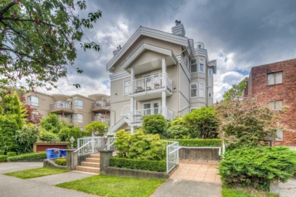 Garden / Landscaping Photo of 201 1868 W 8th Avenue, Vancouver, BC