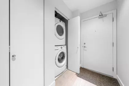 Guest Bathroom Photo of 2810 1788 Gilmore Avenue, Burnaby, BC