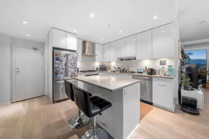 Primary Bedroom Photo of 2810 1788 Gilmore Avenue, Burnaby, BC