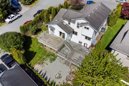 Outdoor Kitchen Photo of 33480 Blueberry Drive, Mission, BC