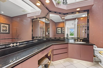 Mudroom Photo of 2556 Palisade Crescent, Port Coquitlam, BC