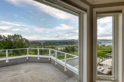 Powder Room Photo of 2556 Palisade Crescent, Port Coquitlam, BC