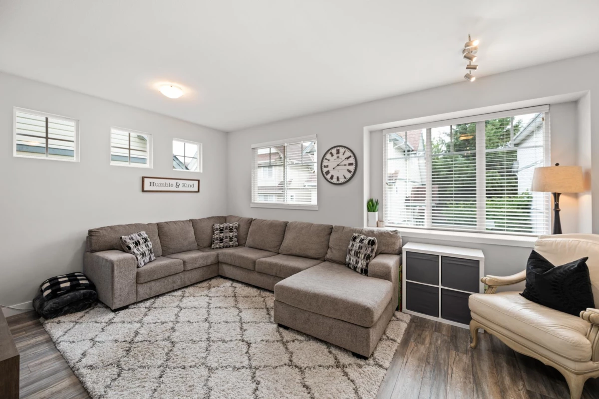 Living Room Photo of 4 20582 67 Avenue, Langley, BC