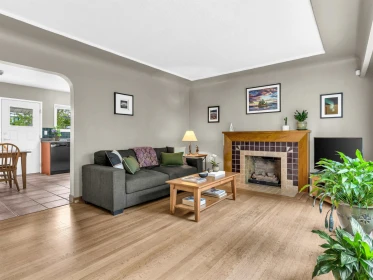 2578 E 15th Avenue, Vancouver, BC, Vancouver — Single Family Residence for sale