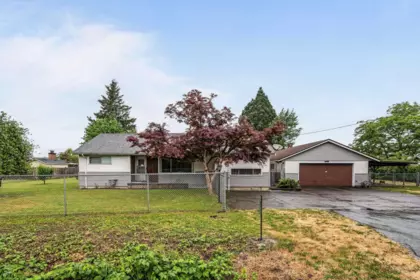 Kitchen Photo of 47123 First Avenue, Chilliwack, BC