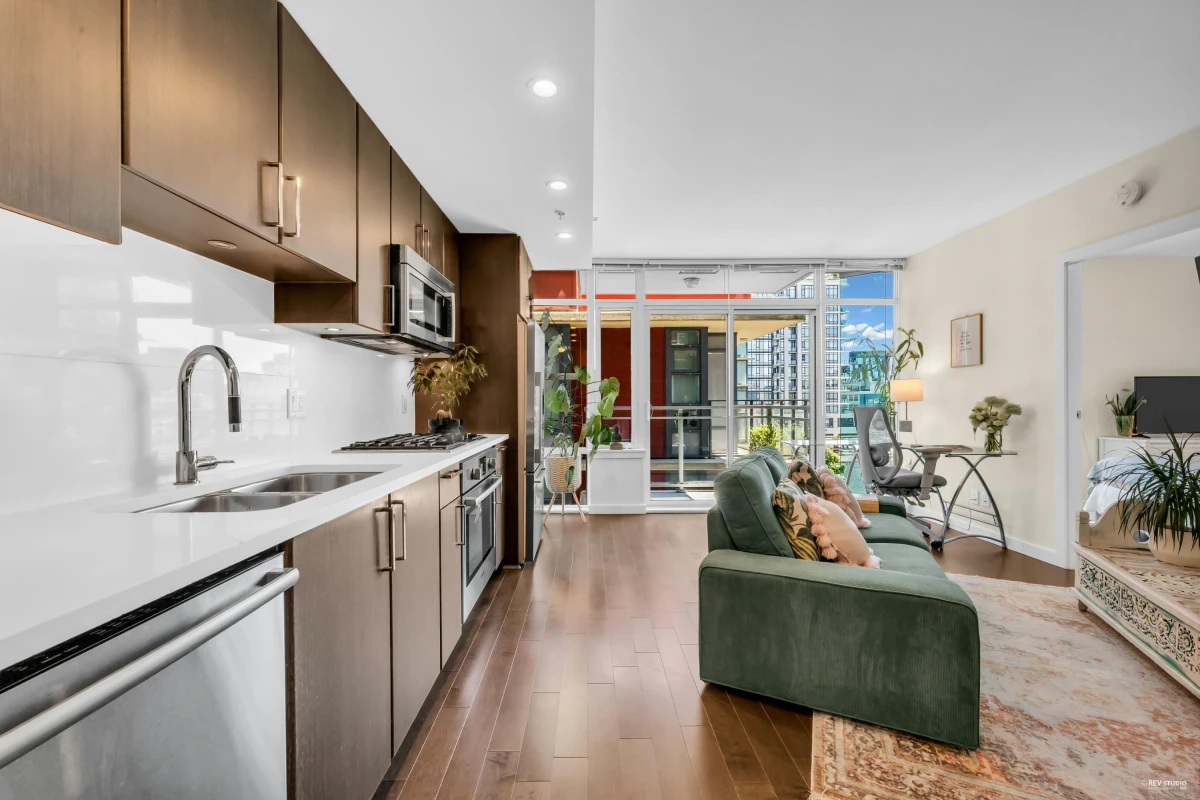 Living Room Photo of 610 88 W 1st Avenue, Vancouver, BC
