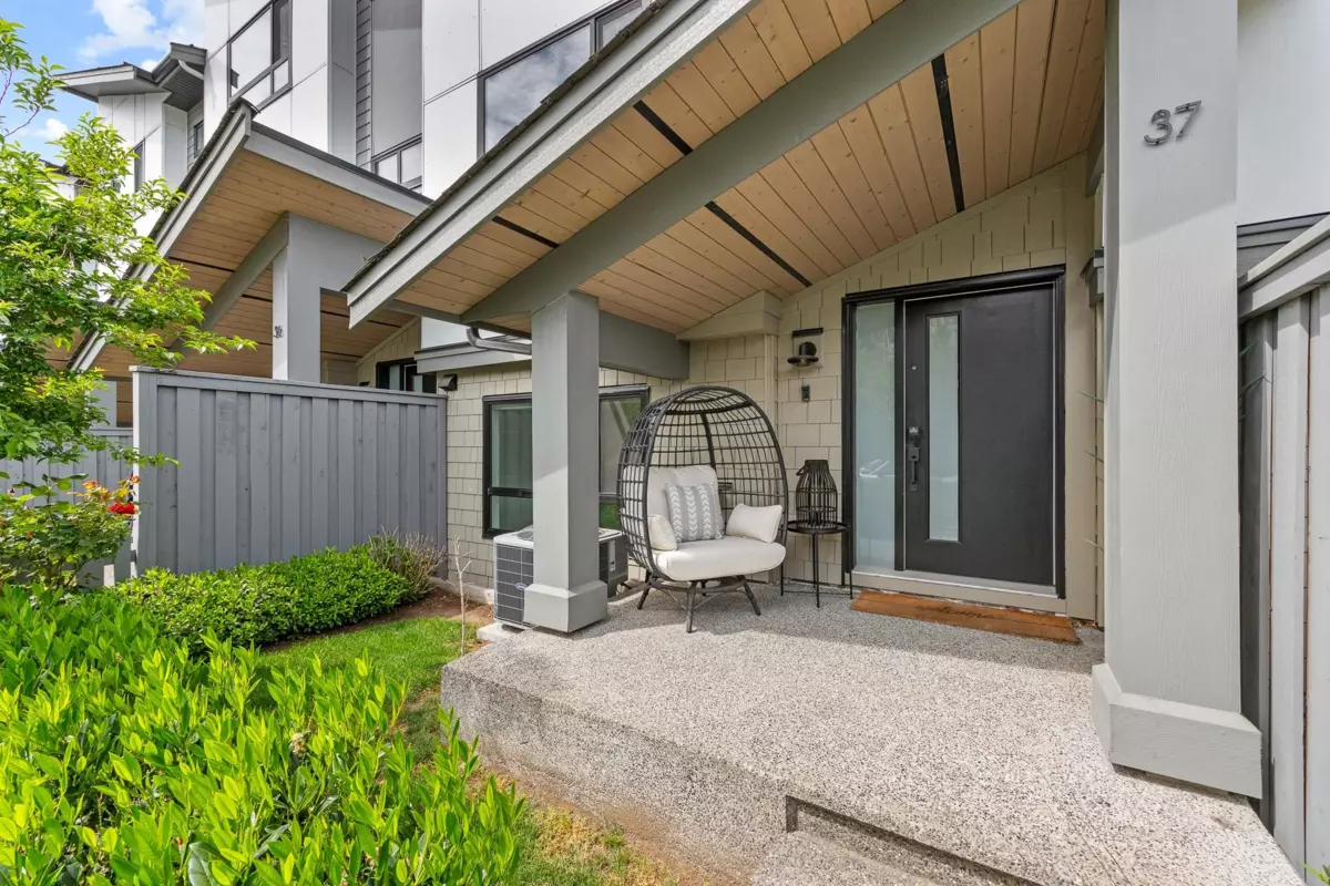 Exterior Rear Photo of 37 16589 25a Avenue, Surrey, BC