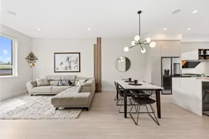 Breakfast Nook Photo of 37 16589 25a Avenue, Surrey, BC