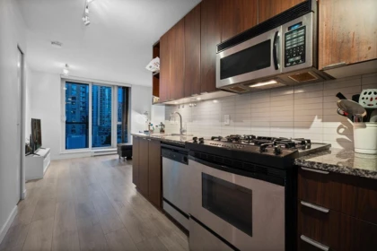 Kitchen Photo of 1103 1010 Richards Street, Vancouver, BC