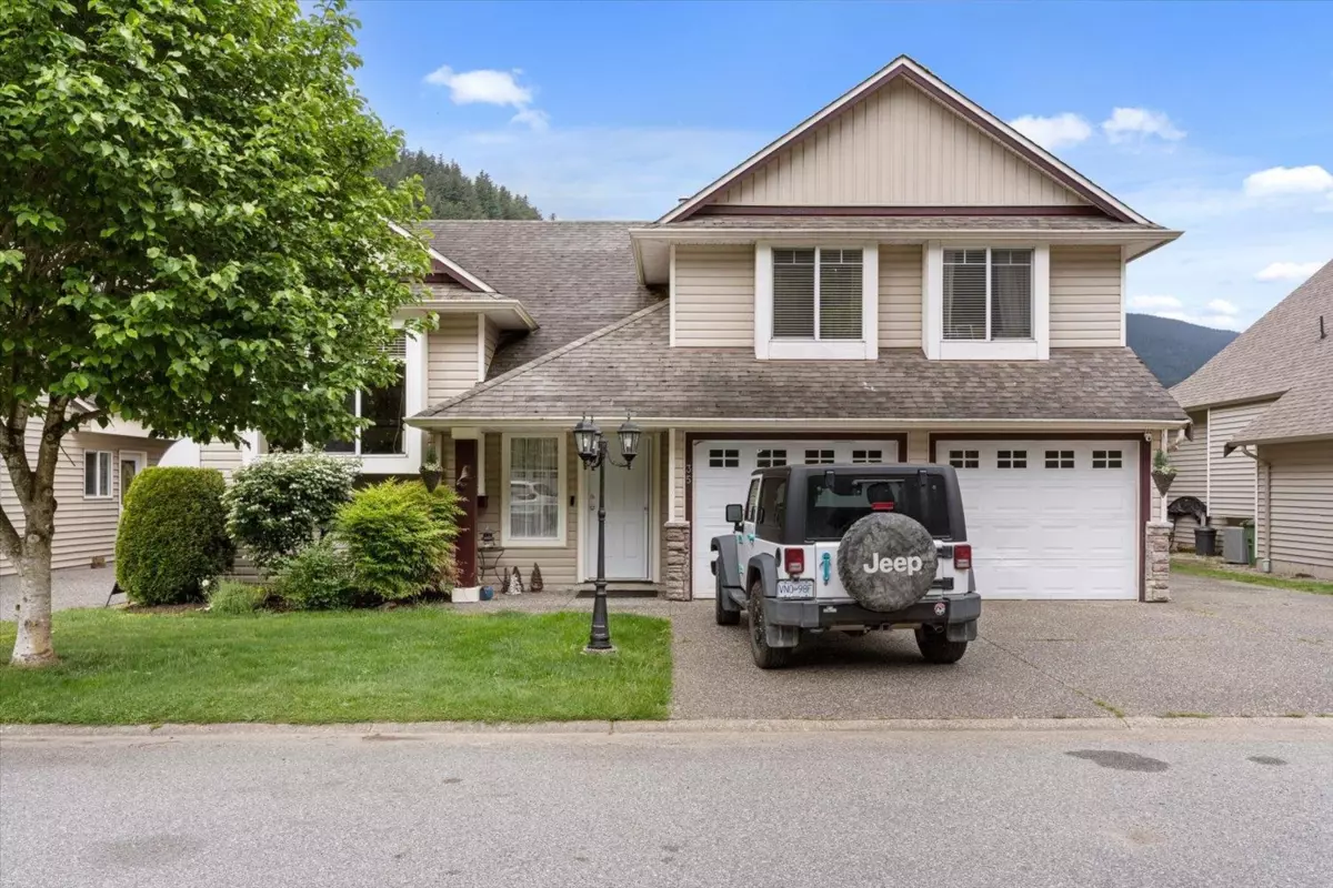Exterior Rear Photo of 35 349 Walnut Avenue, Harrison Hot Springs, BC