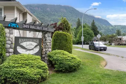 Front Yard Photo of 35 349 Walnut Avenue, Harrison Hot Springs, BC