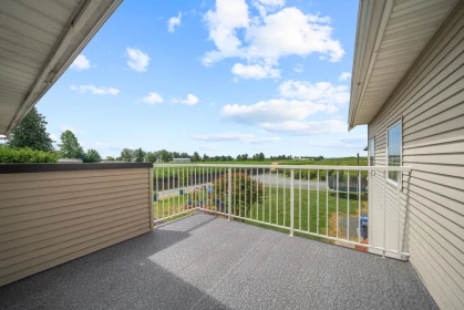 Hallway Photo of 1189 Gladwin Road, Abbotsford, BC