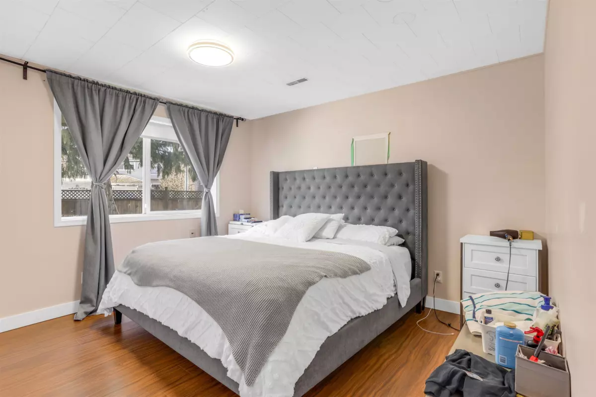 Family Room Photo of 9660 Bates Road, Richmond, BC