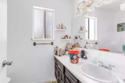 Powder Room Photo of 9660 Bates Road, Richmond, BC