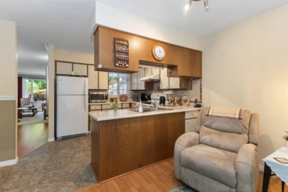 Breakfast Nook Photo of 11 33020 Maclure Road, Abbotsford, BC
