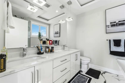 Laundry Room Photo of 19247 71 Avenue, Surrey, BC