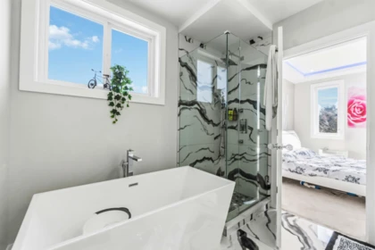 Mudroom Photo of 19247 71 Avenue, Surrey, BC