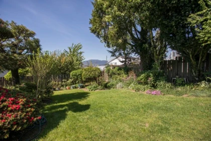 Front Yard Photo of 1470 June Crescent, Port Coquitlam, BC