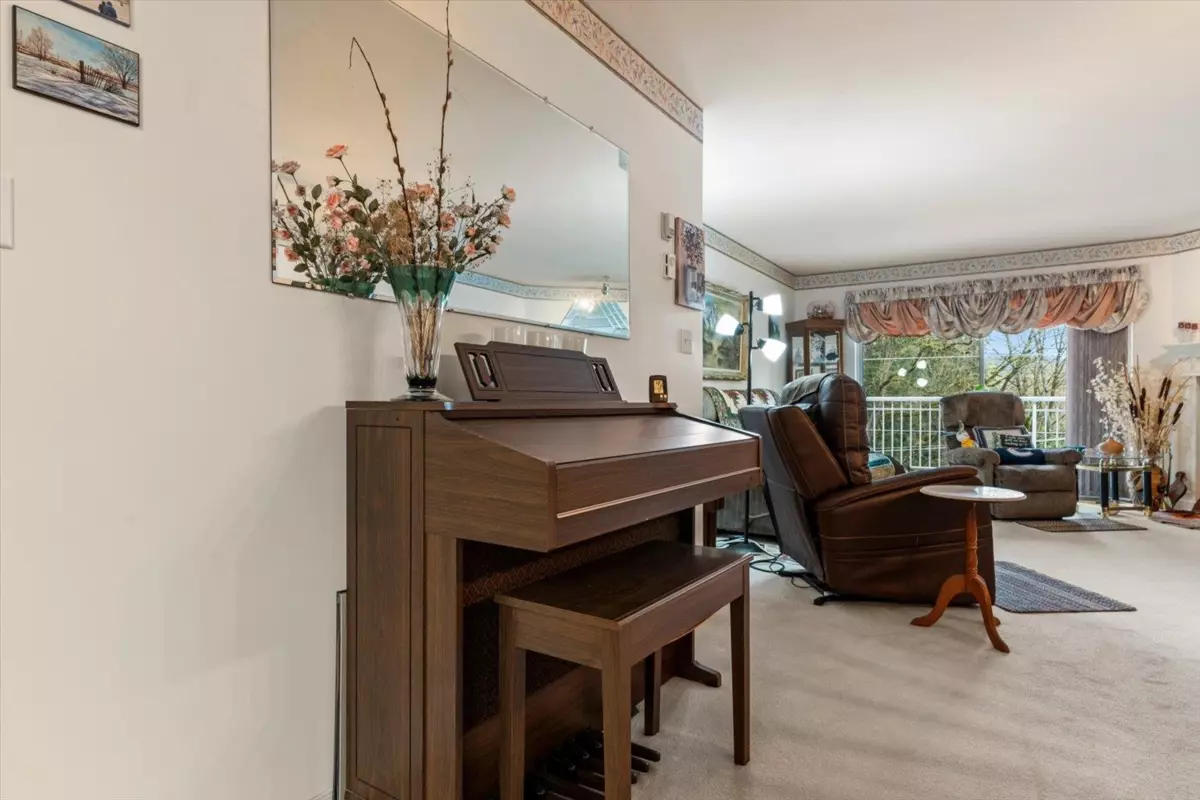 Dining Area Photo of 54 3110 Trafalgar Street, Abbotsford, BC