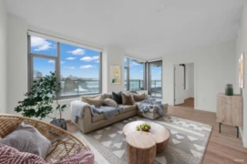 320 755 Harbourside Drive, North Vancouver, BC