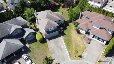 Fitness Center Photo Near 14218 86b Avenue, Surrey, BC