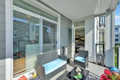 Front Yard Photo of 3415 2180 Kelly Avenue, Port Coquitlam, BC