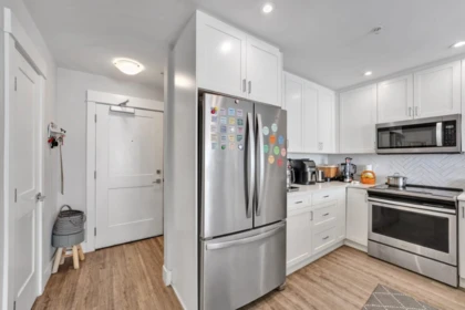 Kitchen Photo of 3415 2180 Kelly Avenue, Port Coquitlam, BC