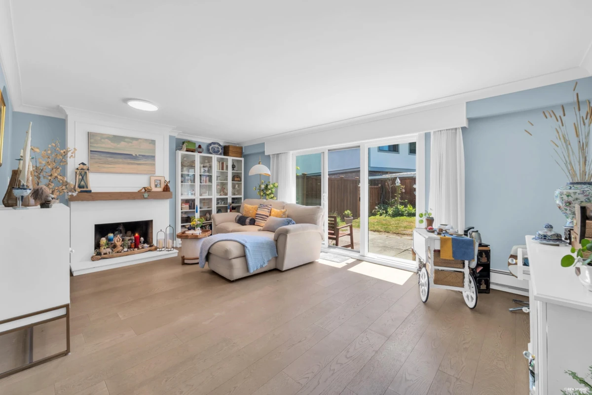 Family Room Photo of 23 11551 Kingfisher Drive, Richmond, BC