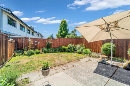 Front Yard Photo of 23 11551 Kingfisher Drive, Richmond, BC