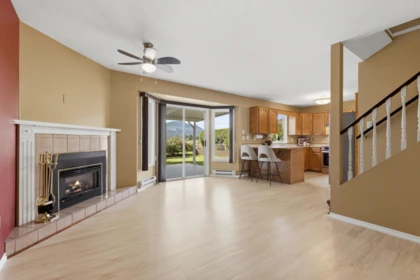 Powder Room Photo of 45260 Bluejay Avenue, Chilliwack, BC