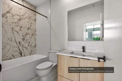 204 333 St. Davids Avenue, North Vancouver, BC, North Vancouver — Apartment/Condo for sale