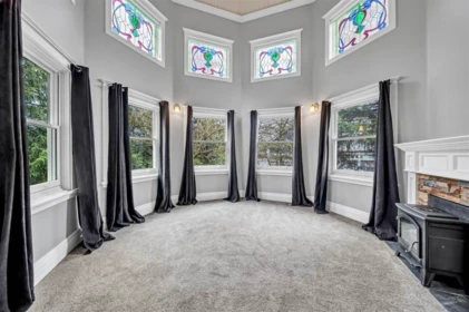 Hallway Photo of 6354 184 Street, Surrey, BC