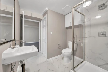 Kitchen Photo of 6354 184 Street, Surrey, BC