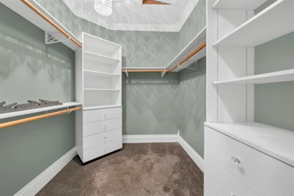 Laundry Room Photo of 6354 184 Street, Surrey, BC