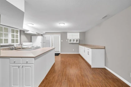 Walk-In Closet Photo of 6354 184 Street, Surrey, BC