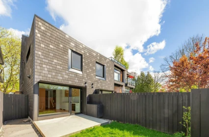 2180 E 13th Avenue, Vancouver, BC, Vancouver — Half Duplex for sale