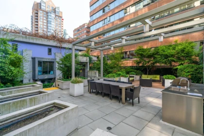 Loft / Bonus Room Photo of 1003 1133 Hornby Street, Vancouver, BC