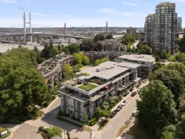 Garden / Landscaping Photo of 206 28 E Royal Avenue, New Westminster, BC