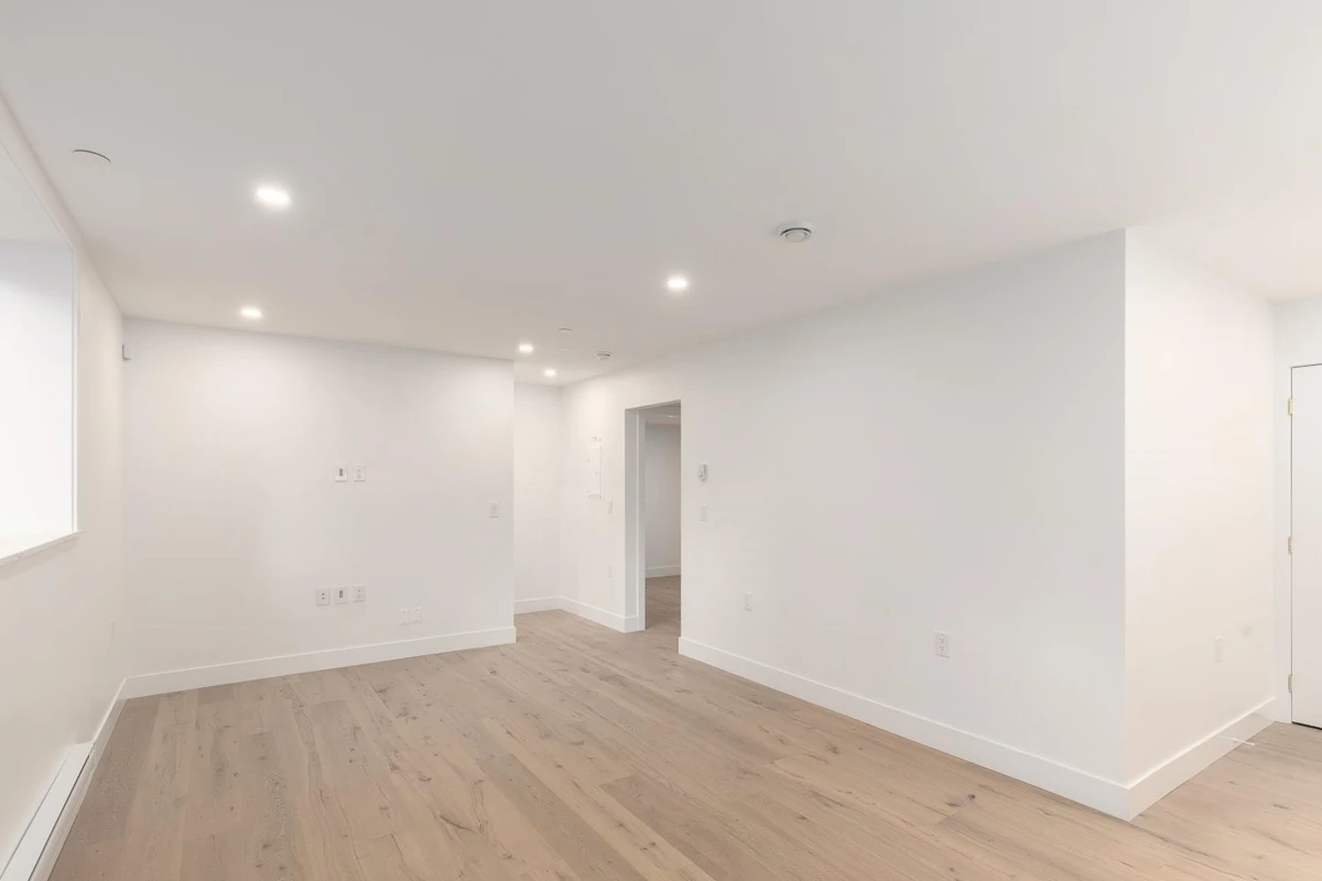 Family Room Photo of 460 E 17th Avenue, Vancouver, BC