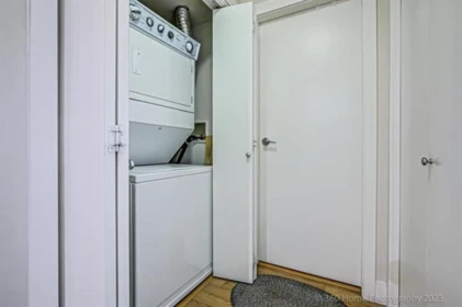 Powder Room Photo of 403 7445 120 Street, Delta, BC