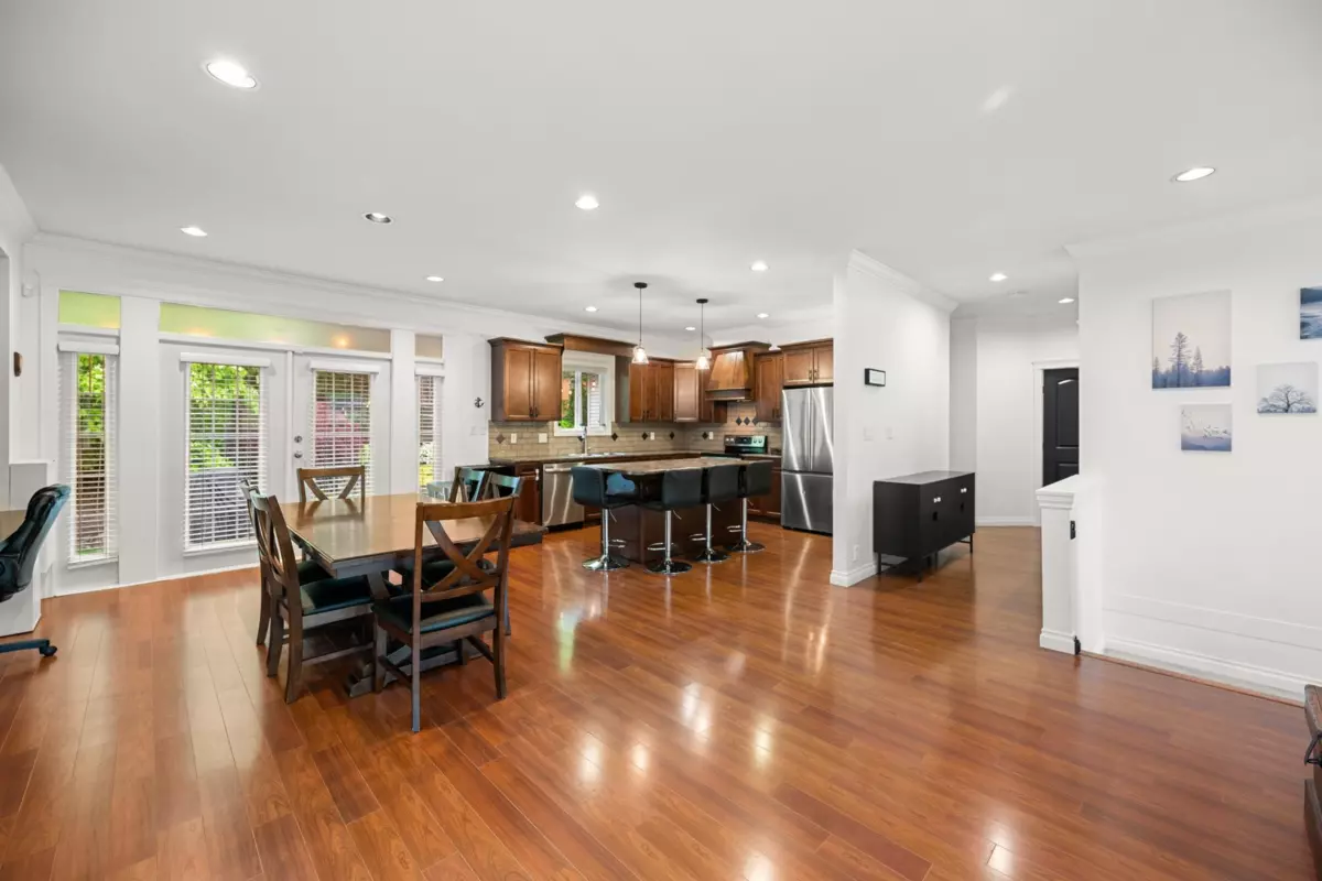 Dining Area Photo of 3887 Angus Crescent, Abbotsford, BC