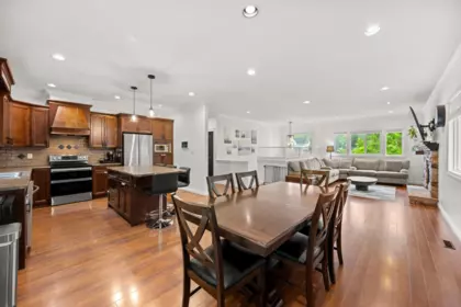 Kitchen Island Photo of 3887 Angus Crescent, Abbotsford, BC