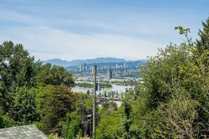 Fitness Center Photo Near 13938 115 Avenue, Surrey, BC