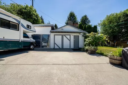 Hot Tub / Spa Photo of 13938 115 Avenue, Surrey, BC