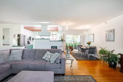 Kitchen Photo of 13938 115 Avenue, Surrey, BC