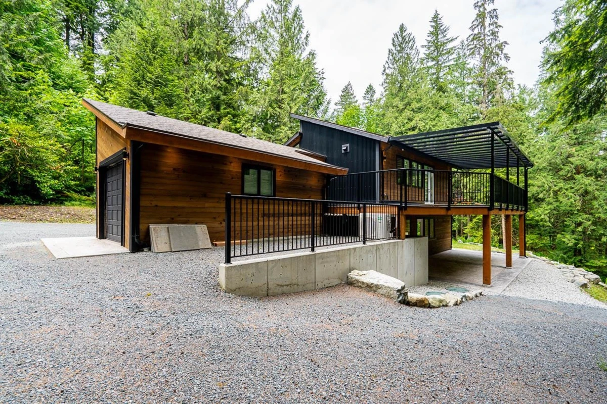 Family Room Photo of 30613 Keystone Avenue, Mission, BC