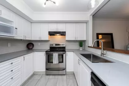 305 2340 Hawthorne Avenue, Port Coquitlam, BC, Port Coquitlam — Apartment/Condo for sale