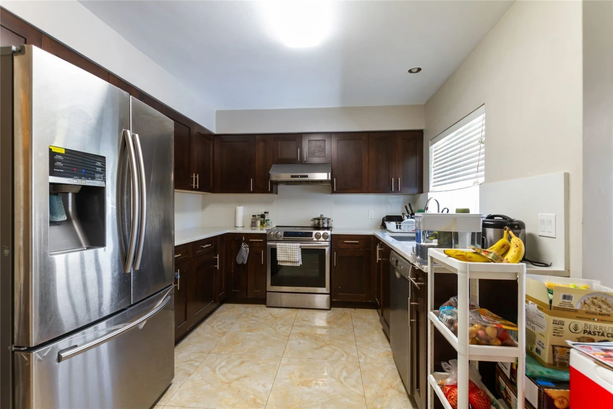 Family Room Photo of 7643 Selkirk Street, Vancouver, BC