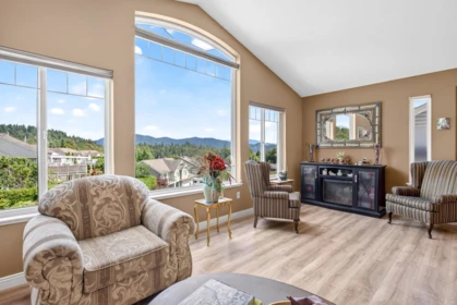 Breakfast Nook Photo of 8061 Topper Drive, Mission, BC